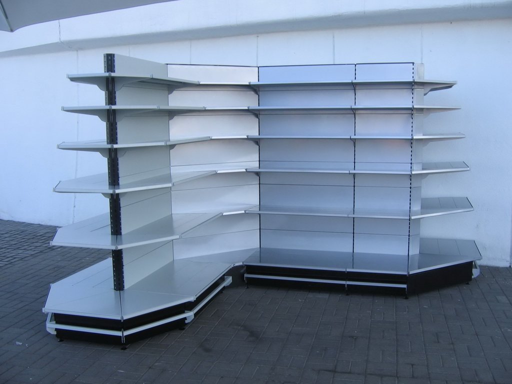 Металлические стеллажи для торговли