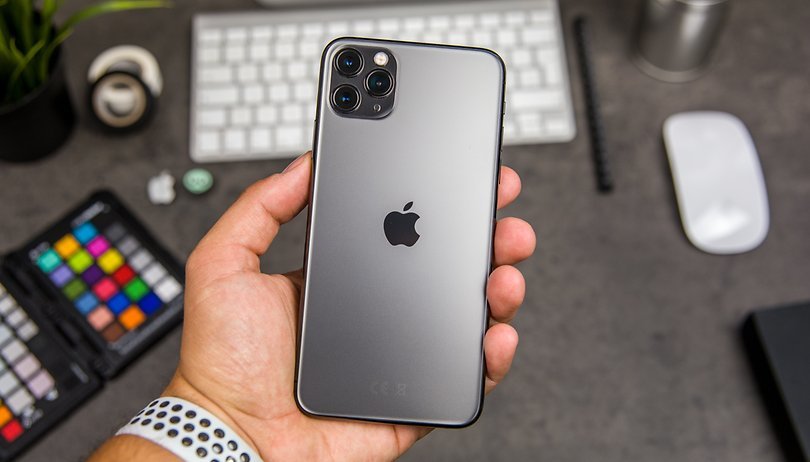 Защитные стекла для iPhone 11 Pro