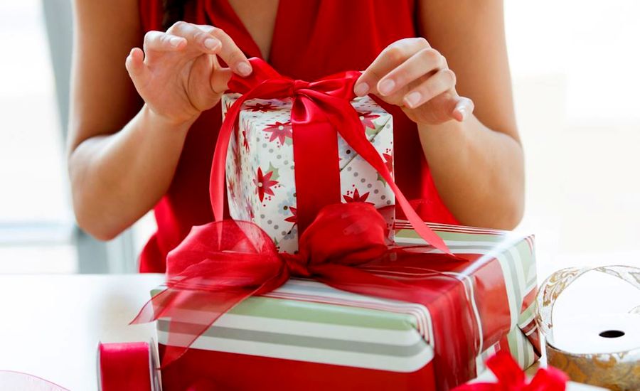 Где найти необычные подарки