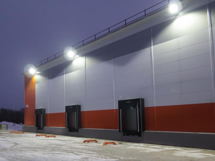 Освещение складских площадок