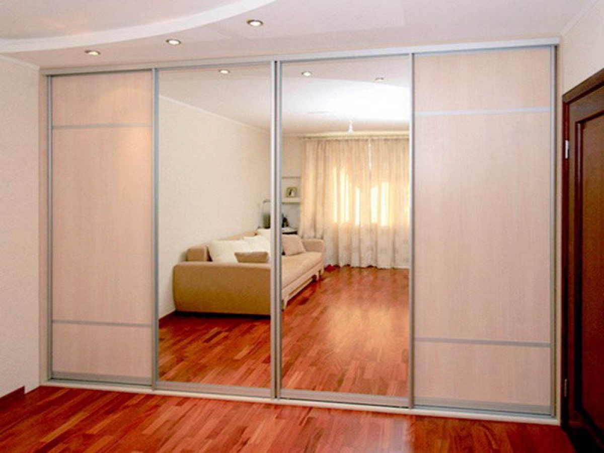 Встроенные шкафы-купе на заказ