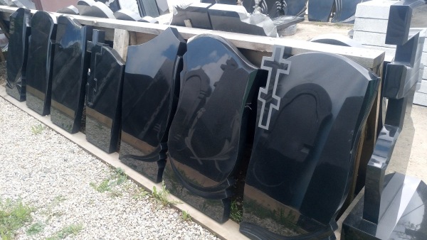 Производство памятников и выбор оградки на кладбище