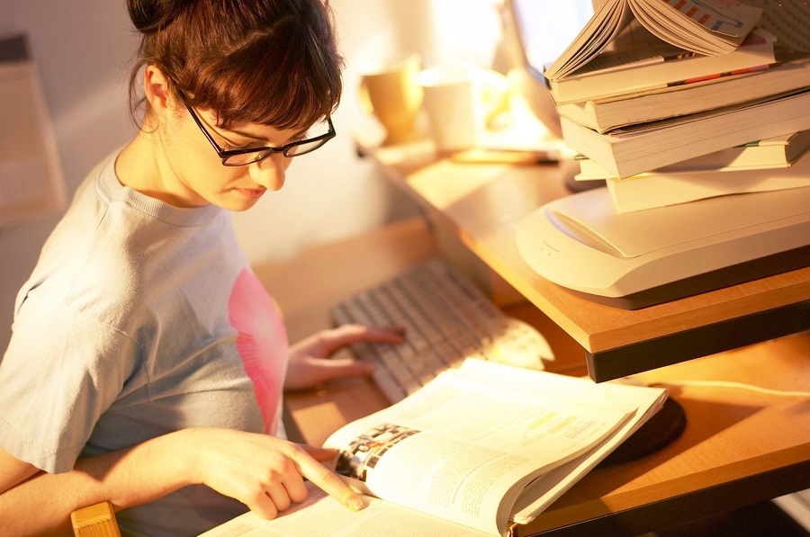 Почему для написания студенческой работы лучше обратиться к профессионалам