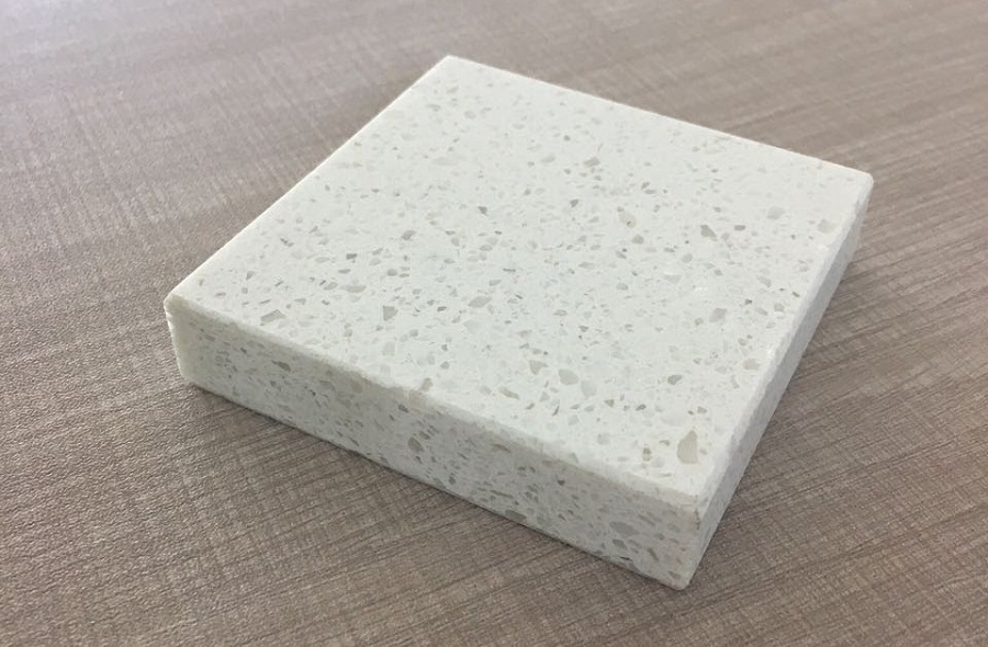 Полы из кварцевого агломерата: преимущества