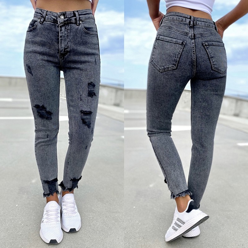 Стильная женская и мужская одежда