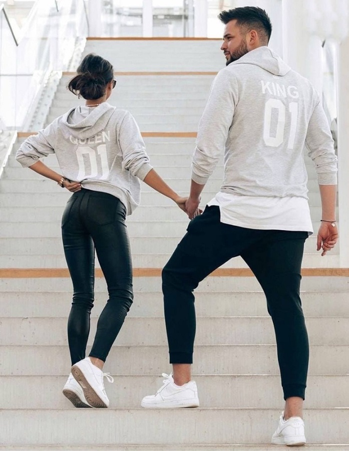 Стильная женская и мужская одежда