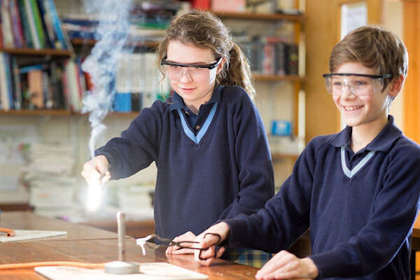 Что нужно для поступления в школу Англии