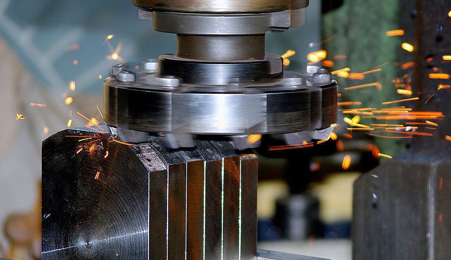 Храмов Александр Владимирович: его роль в становлении и развитии ГК «Халтек»