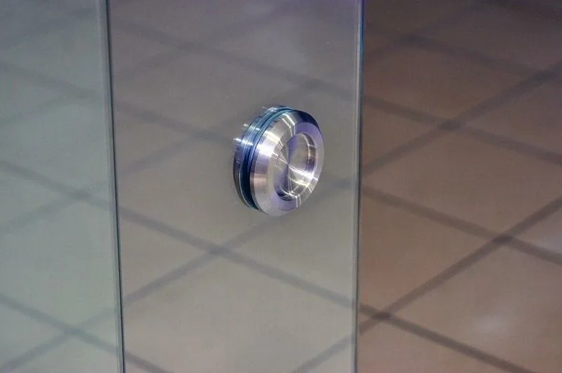 Фурнитура для стекла и стеклянных конструкций