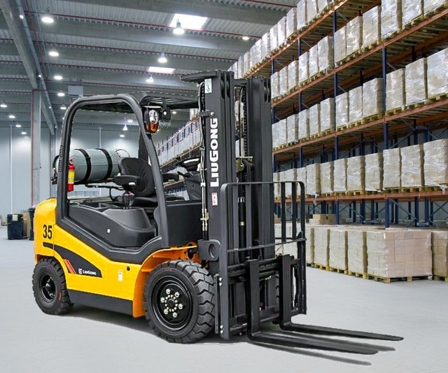 Особенности складских погрузчиков