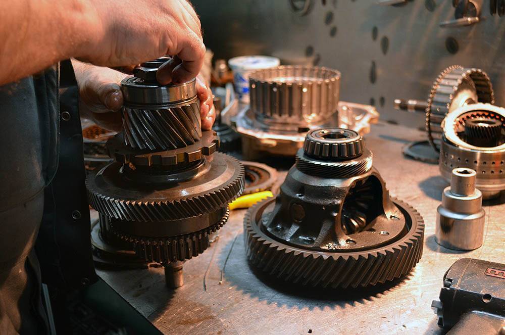 Насколько сложен ремонт автоматической коробки передач