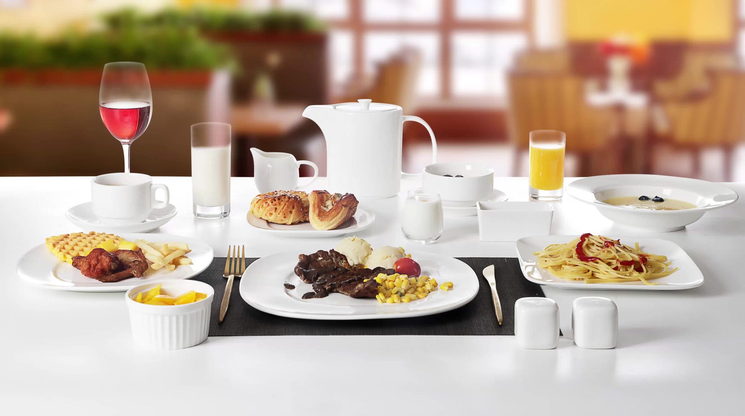 Как выбрать хорошую посуду для отелей?