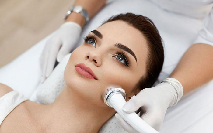 Эстетическая косметология: искусство поддержания красоты и здоровья кожи