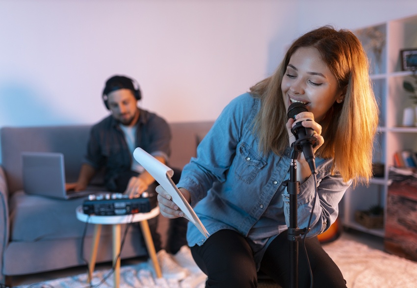 Можно ли взрослому научиться петь? Советы, как развить голос и музыкальный слух