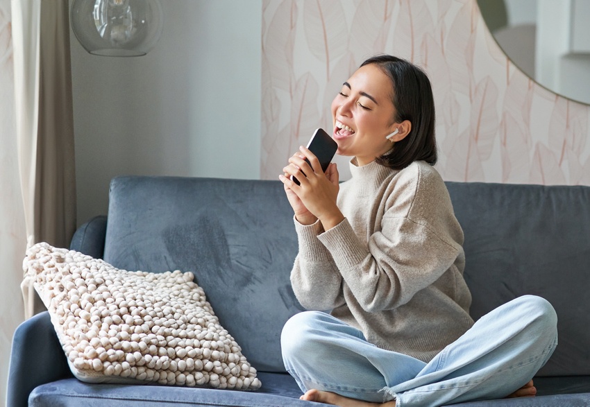 Можно ли взрослому научиться петь? Советы, как развить голос и музыкальный слух