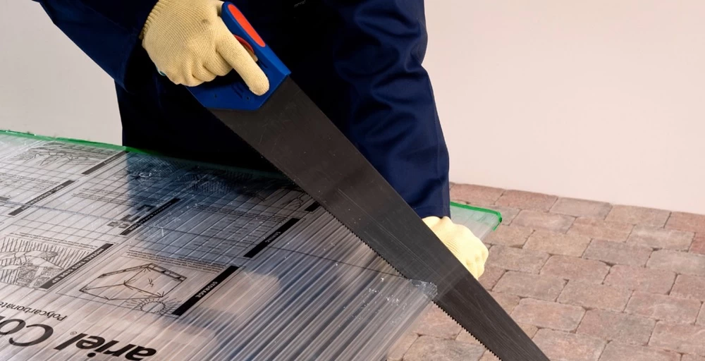 Где купить поликарбонат в Москве и области: на что обратить внимание при выборе