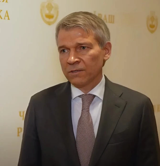 Борис Листов — биография и деятельность главы Россельхозбанка