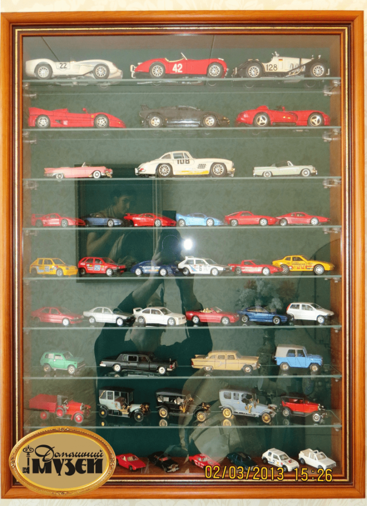 Полки для машинок и витрины для моделей: как правильно выбрать и организовать коллекцию