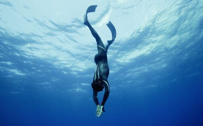 Куда слетать для практики фридайвинга зимой?