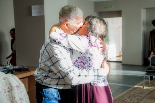 Пара токарей из Неудачино сыграла золотую свадьбу в Новосибирской области