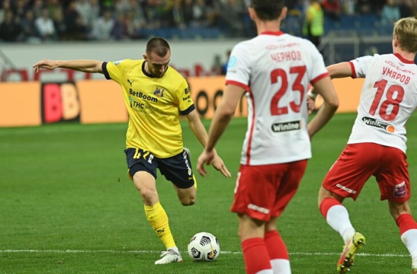 Креативный сувенир «Ростова» для фанатов: разыгрывают 60 кусочков старого газона. Символично!