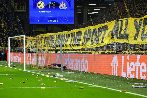 В группе смерти швыряли деньги: золотые слитки в Дортмунде, в Милане &ndash; &laquo;Долларуммы&raquo;