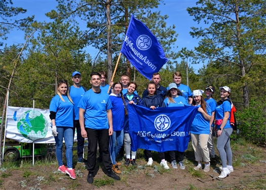 КуйбышевАзот высадил 20 тысяч саженцев в тольяттинском лесу