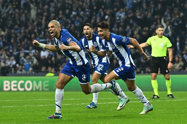 Пепе 41, а он играет за &laquo;Порту&raquo; в 1/8 финала ЛЧ. В чем секрет?