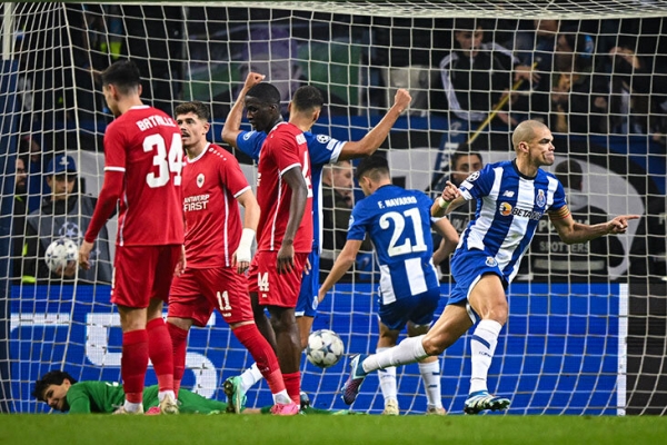 Пепе 41, а он играет за &laquo;Порту&raquo; в 1/8 финала ЛЧ. В чем секрет?