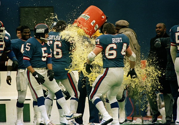 Шоу в перерыве, элитная реклама и вечный Брэди. Как Супербоул изменил мировую поп-культуру