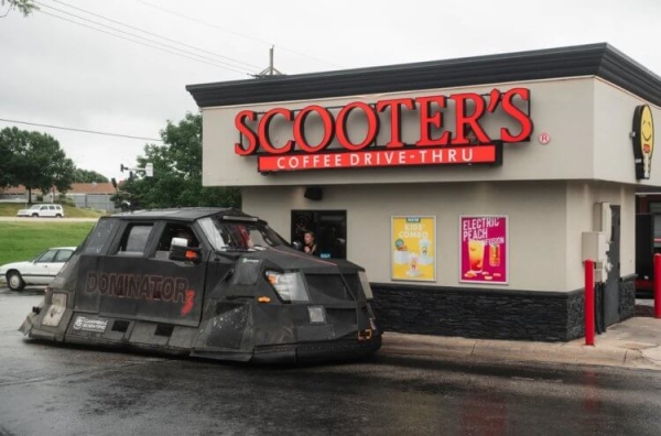 Единственный автомобиль, который может пережить торнадо, выглядит как космический корабль - Hi-News.ru