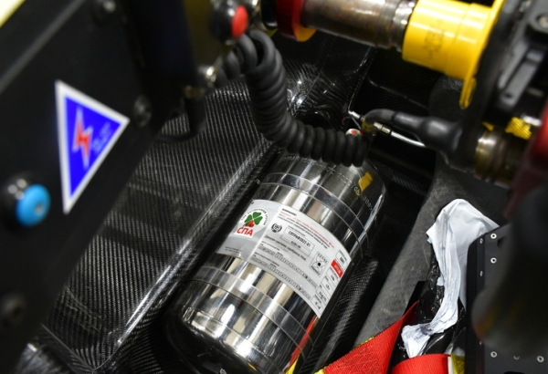 В Москве уже делают гоночные прототипы, хоть никто и не верил! Побывали на заводе и изучили процесс до винтика