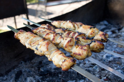 Повар Мосин напомнил главное правило выбора мяса для шашлыка