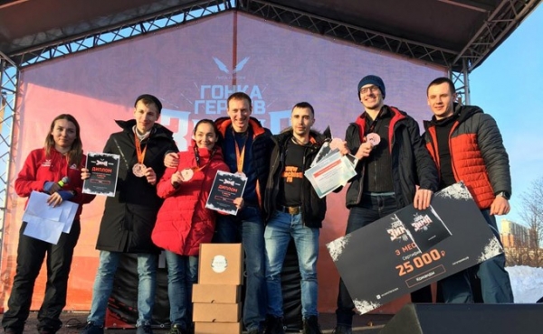 За бронзой по сугробам прошли &laquo;Гонку героев&raquo; бердские экстремалы