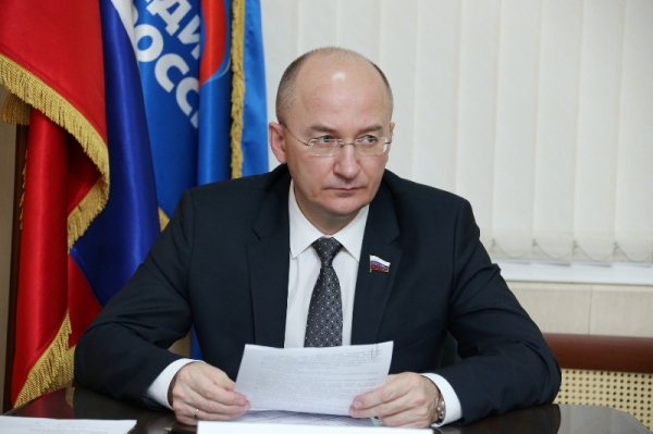 Сенатор Олег Цепкин награжден правительством РФ