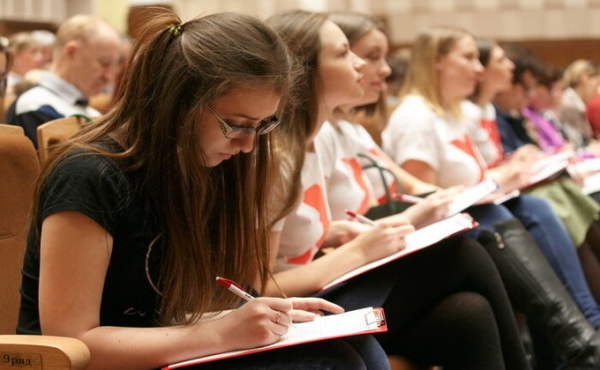 Столица Тотального диктанта-2019 переехала за границу