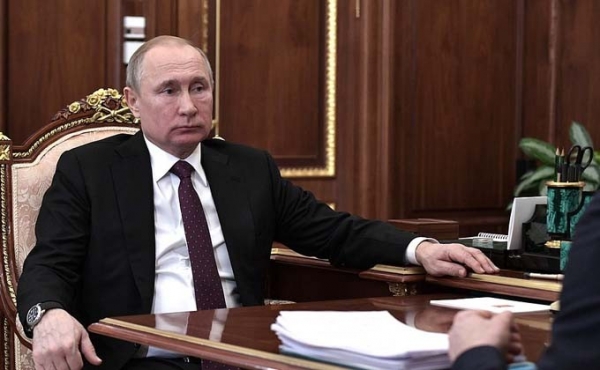 Владимир Путин следит за играми ХК &laquo;Сибирь&raquo;