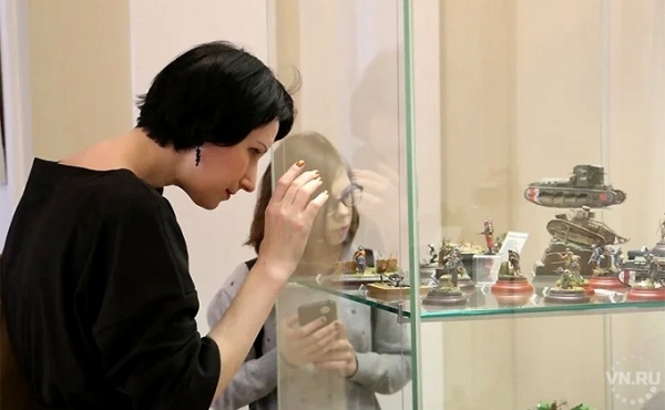 &laquo;Как настоящие&raquo;: 600 мини-танков и самолетов удивили новосибирцев