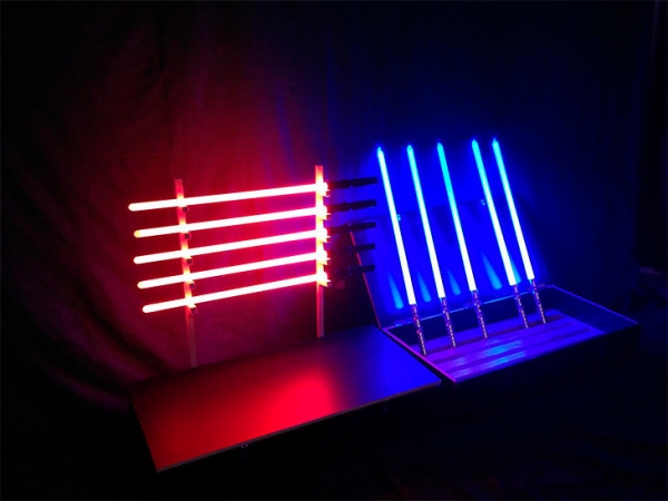 Сражения на световых мечах из «Звездных войн» – новый спорт. Он должен привести молодежь в фехтование