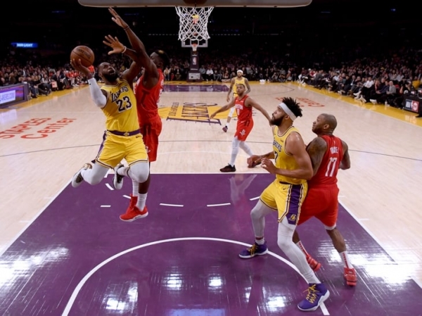 Кто заберет «Оскар» за лучшую роль? Первая в мире баскетбольная премия