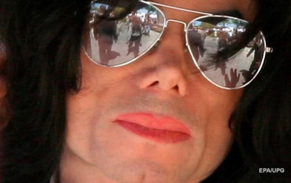 Семья Майкла Джексона потребовала от HBO $100 млн