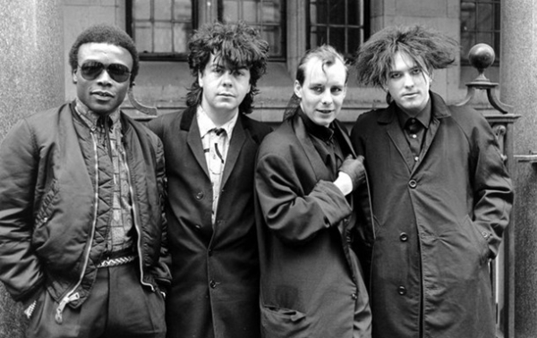 Умер барабанщик рок-группы The Cure Энди Андерсон