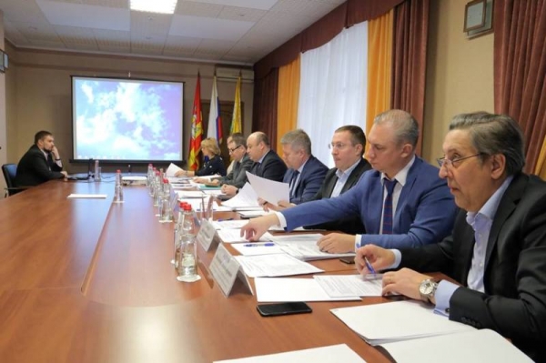 Кандидаты на должность челябинского мэра сдают экзамен