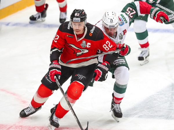 Хартли снова разнес Билялетдинова. «Авангард» – сила