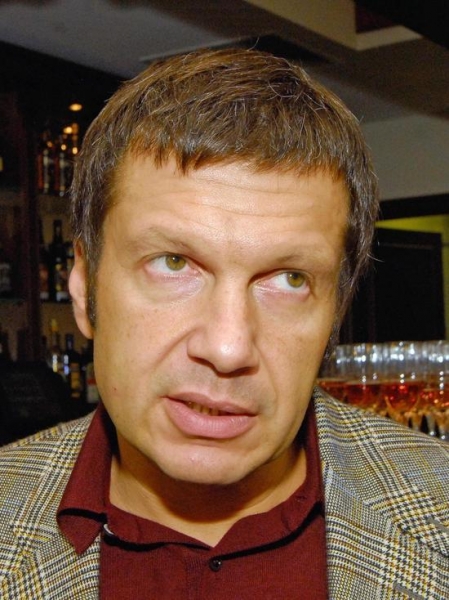 Владимир Соловьёв выгнал из студии устроивших потасовку оппонентов