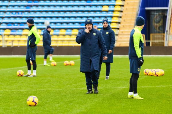 Мы узнали, как отбивать пенальти: гадать, смотреть на разбег и унижать бьющего