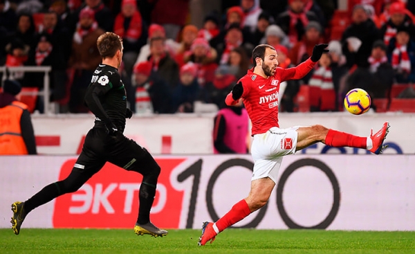 «Спартак» пока не играет так, как хочет Кононов. Но «Краснодар» этим не воспользовался