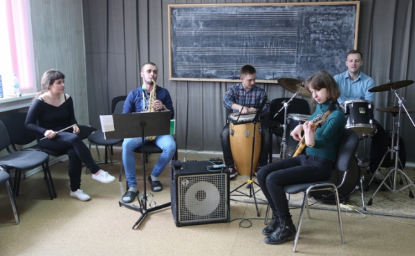 Место притяжения людей искусства