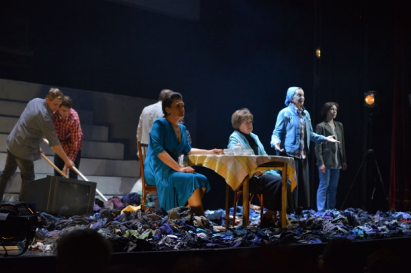 Два спектакля Омской драмы выдвинуты на «Золотую маску»