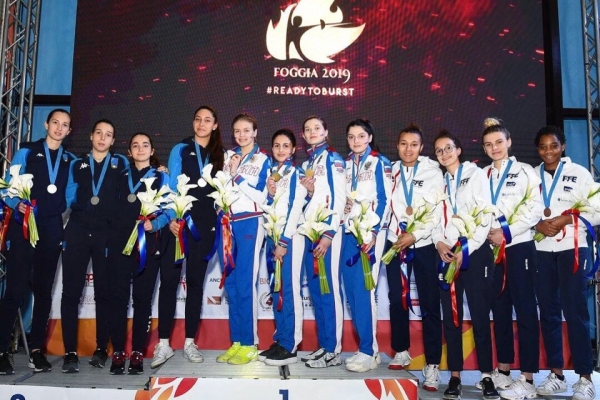 Ростовчанка Евгения Жаркова завоевала золото первенства Европы в командном турнире по фехтованию